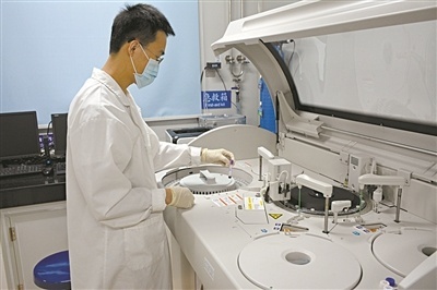 广州生物医药产业 年均增速10% 医学研究与试验发展引领未来